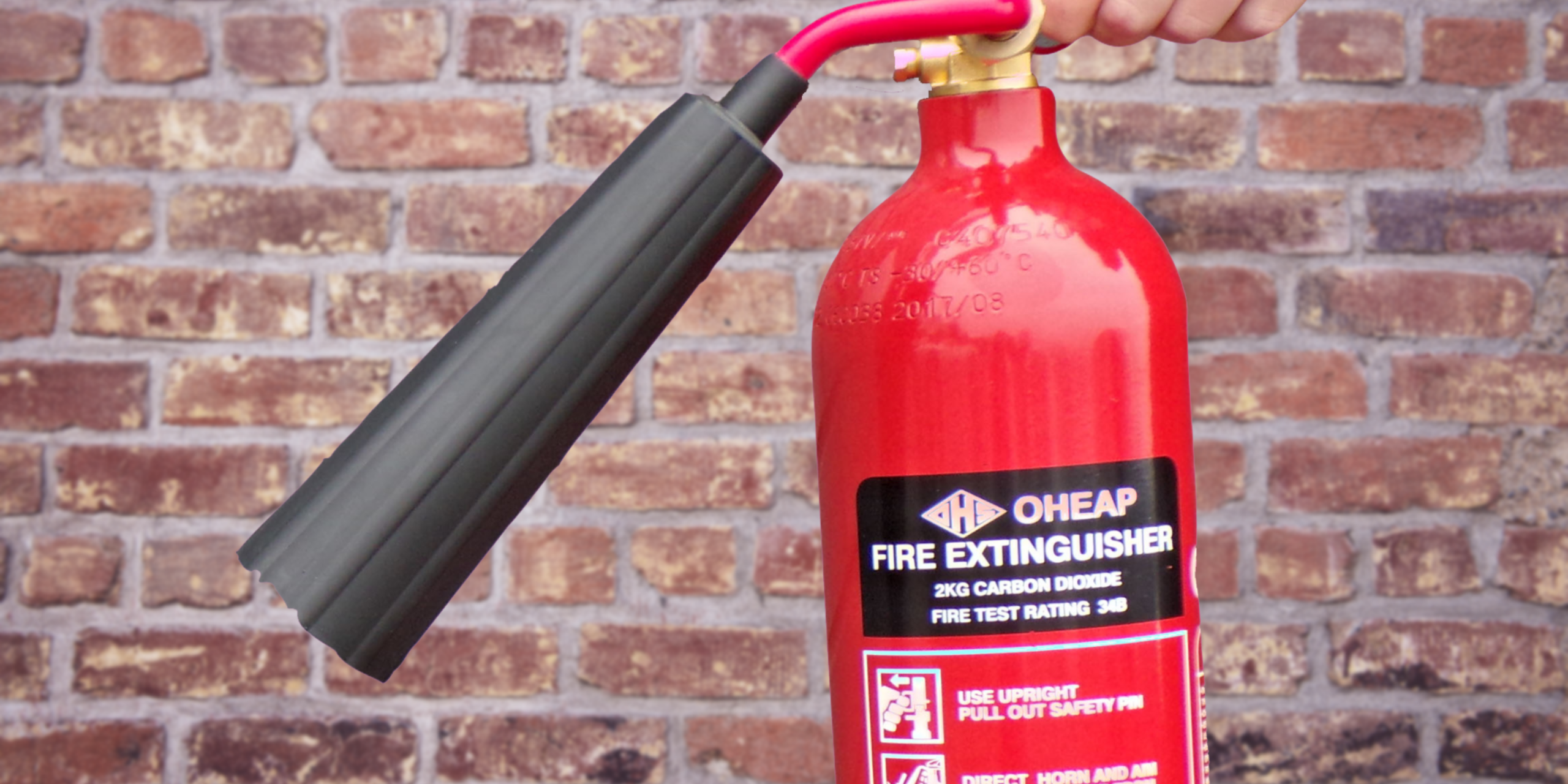 Carbon dioxide fire extinguisher