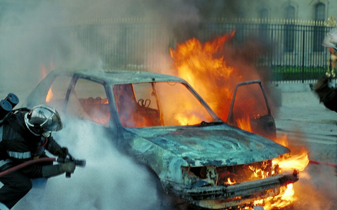 vehicle fire extinguisher