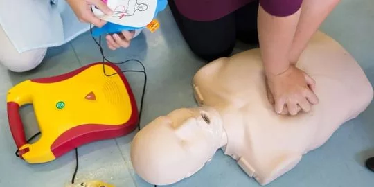 automated external defibrillator automatic