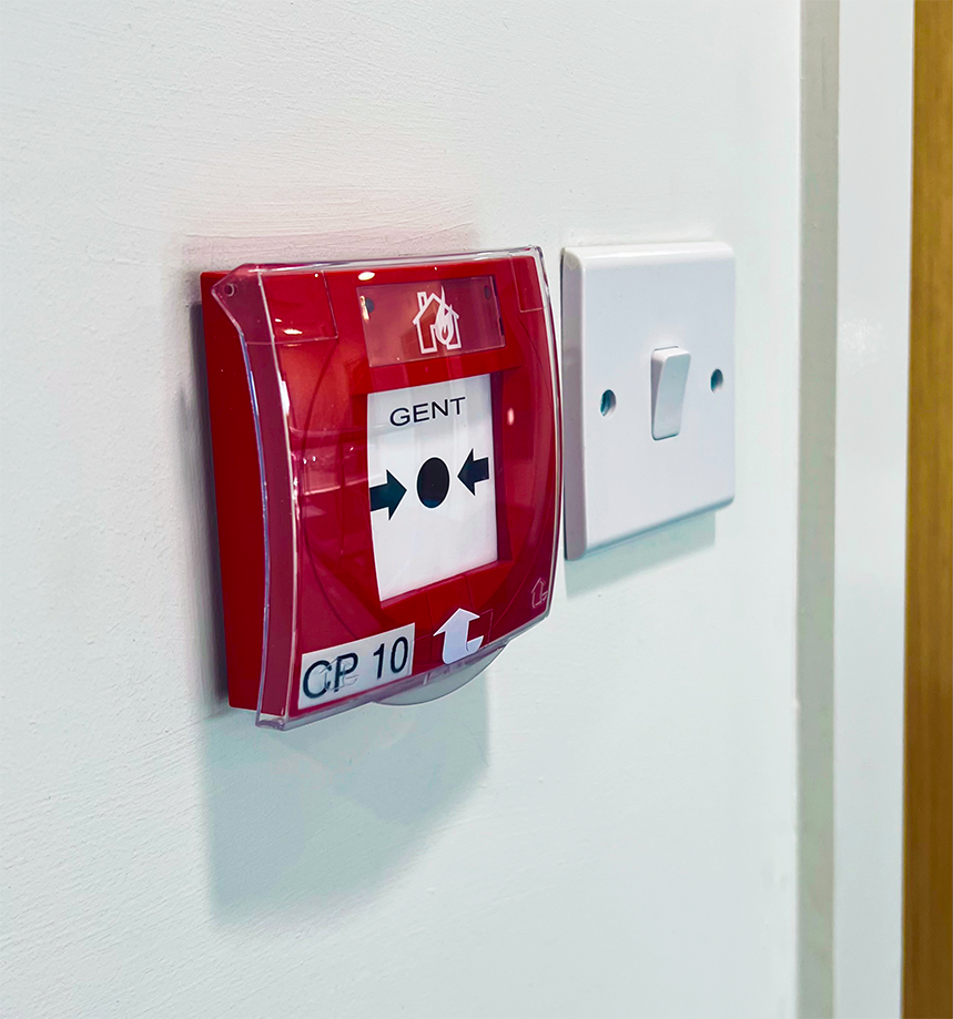Gent fire alarm call point installed to a wall